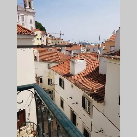 Daire Inloveapartments - Typical Alfama Balcony Lisboa