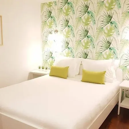 Inloveapartments - Typical Alfama Balcony 리스본